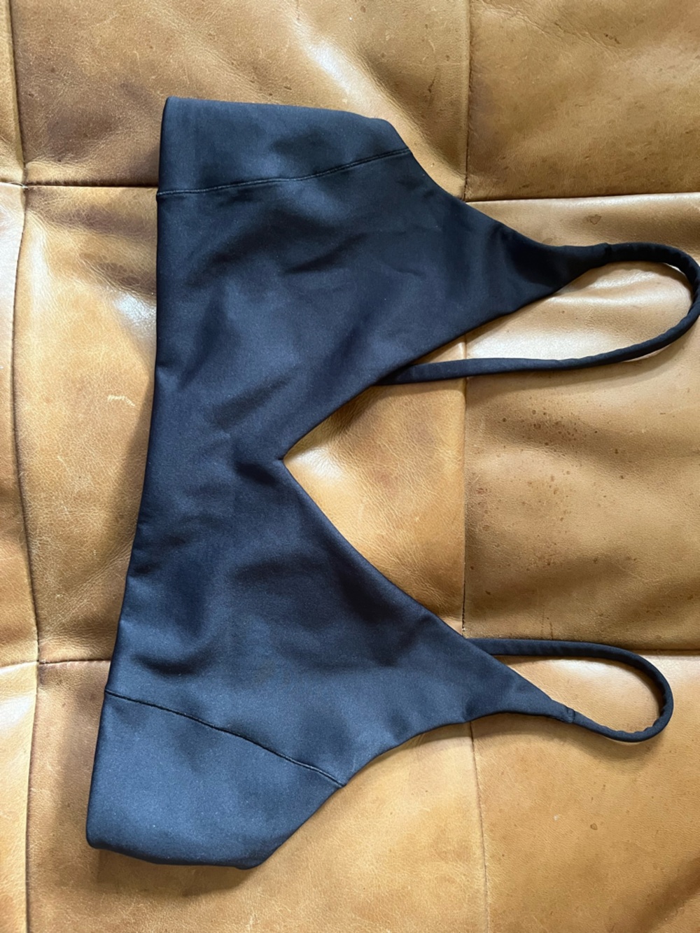 Left on Friday Sunday top, black, small
